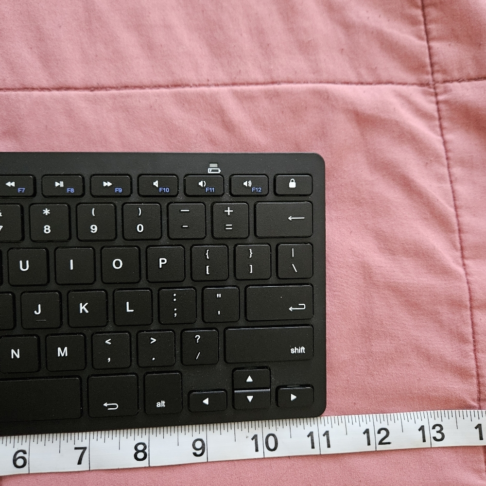 Wireless Keyboard - Black - Picture 3 of 4